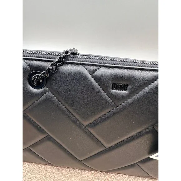 DKNY Bryant Park Quilted Sachet Crossbody BagLeather Chain Strap MSRP $198